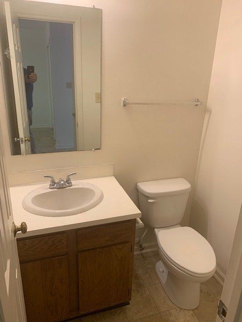 Foto del edificio - 920 B's Barbeque Rd