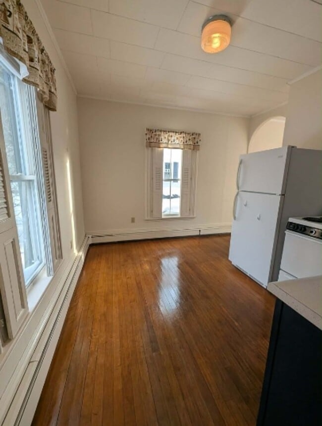 Foto del edificio - 145 Center St