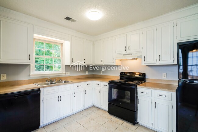 Building Photo - 108 Gales River Rd