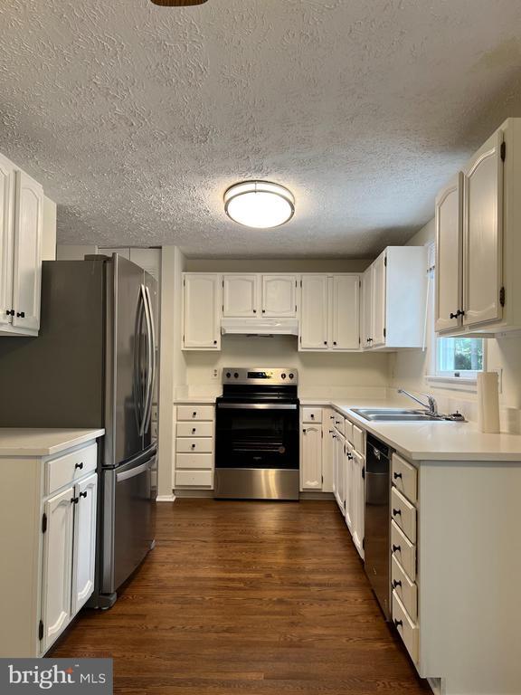 Building Photo - 113 Forest Ridge Dr