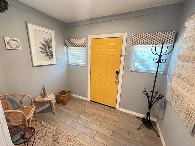 Photo - Beautifully Updated Furnished 2 Bed 1 Bath with Fenced Yard! House