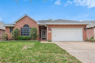 Building Photo - 23759 River Pl Dr