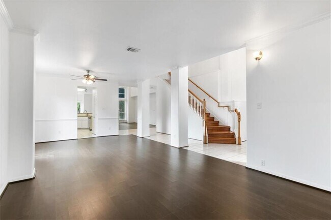 Building Photo - 6700 Kilt Ct