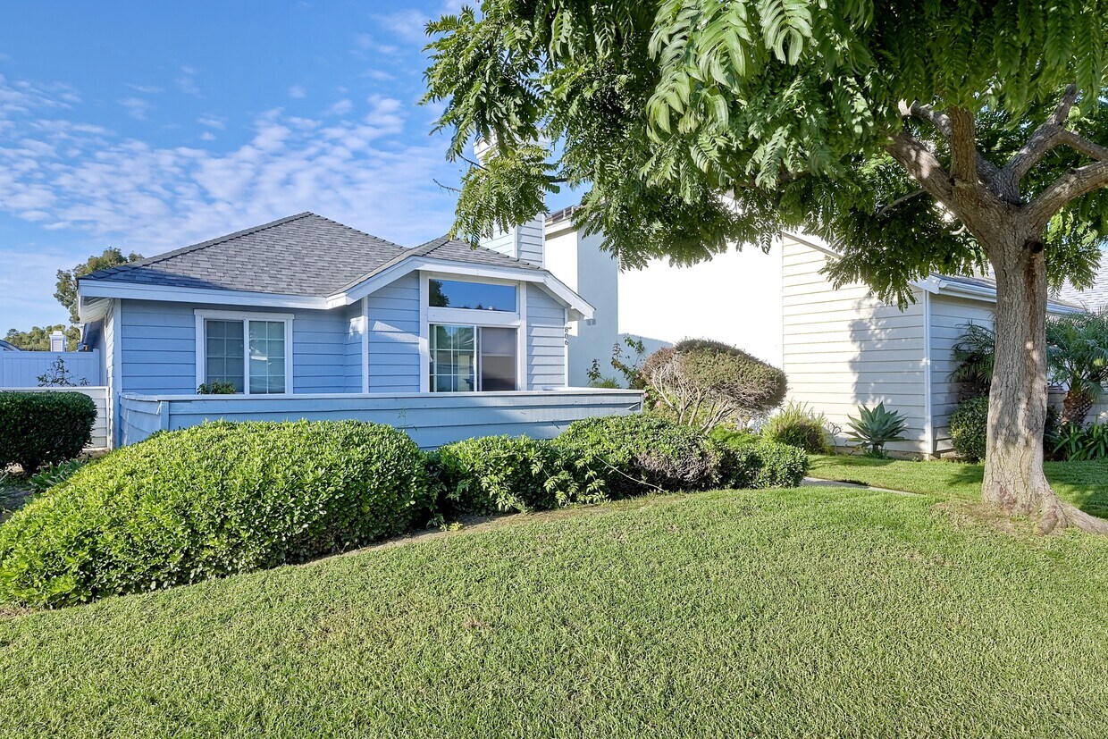 Foto principal - 806 Windward Ln