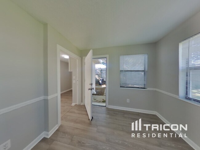 Building Photo - 2703 Arlex Drive E Jacksonville FL