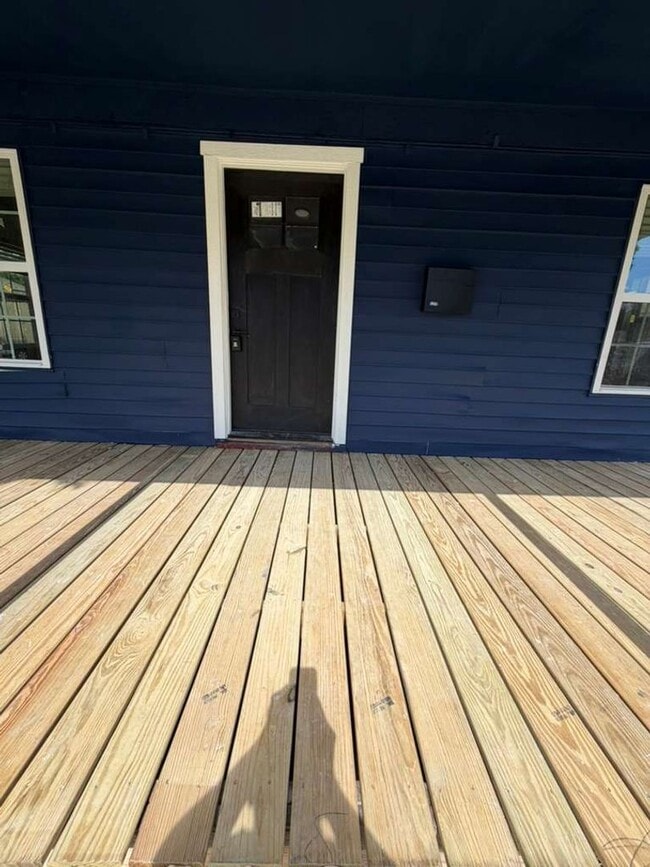 Building Photo - BEAUTIFUL HOME IN LA PORTE. MOVE IN READY!.