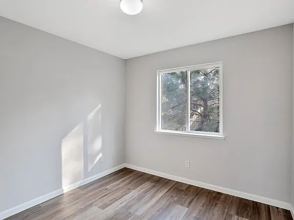 Foto del edificio - This is a lovely halfplex with 2 stories, 3 bedrooms, and 2.5 bathrooms in a quiet HOA neighborhood