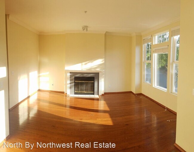 Foto del edificio - 2058 Newport Way NW