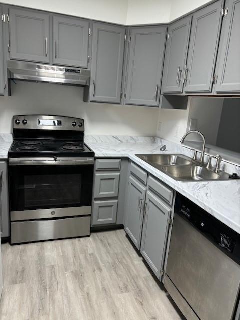 Building Photo - Spacious & Practical living, Available now!