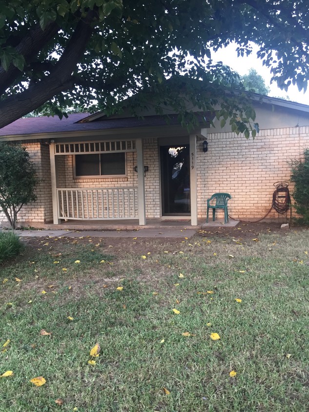 Primary Photo - 5119 Lakefront Dr