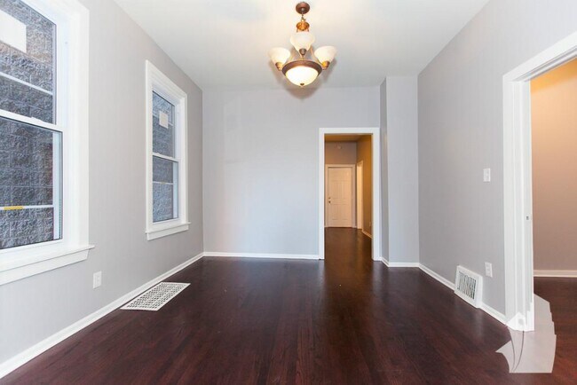 Foto del edificio - 4140 N Western Ave