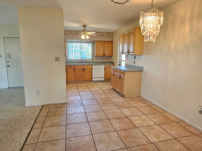 Building Photo - 264 Glen Oak Rd