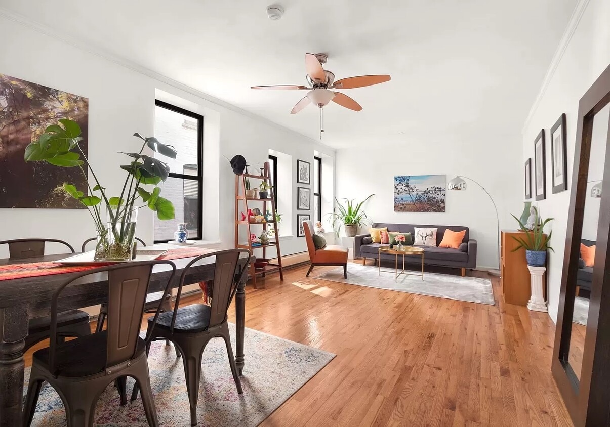 Primary Photo - 231 W 148th St