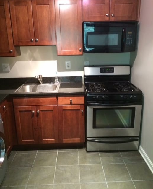 Foto del edificio - 3105 Naylor Rd SE