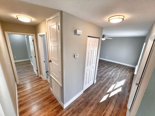 Building Photo - 271 NW Archer Ave