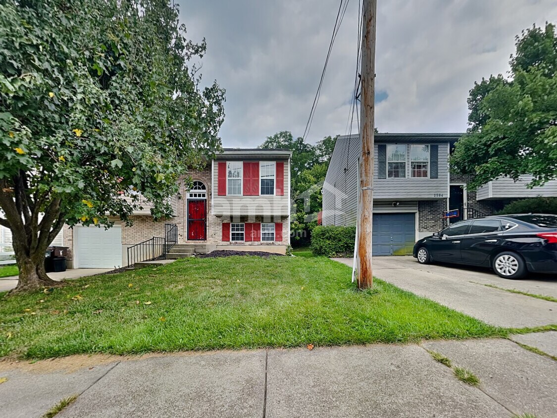 Primary Photo - 2580 Evergreen Dr