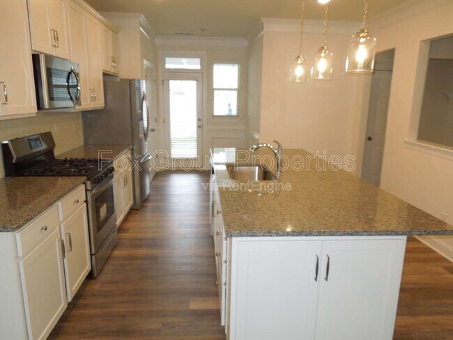 Foto del edificio - 180 Waterlynn Ridge Rd