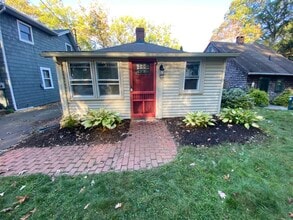 Building Photo - 110 Great Hill Pond Rd