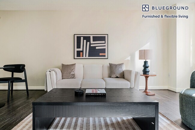 Foto del edificio - 4835 Cordell Ave