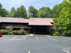 Building Photo - 221 Woodland Rd