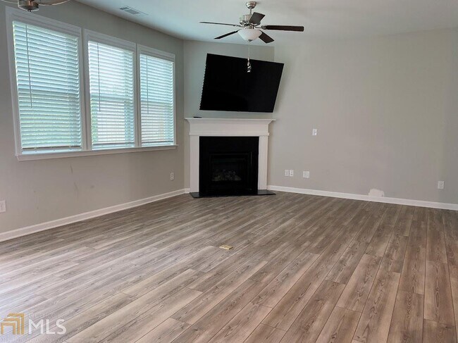 Foto del edificio - 1876 Harrison Ct