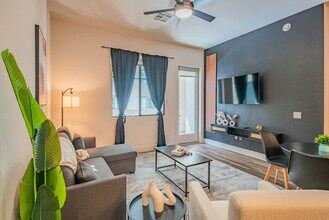 Building Photo - 15501 N Dial Blvd