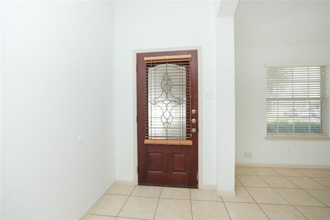 Foto del edificio - 6022 Sugar Field Ln