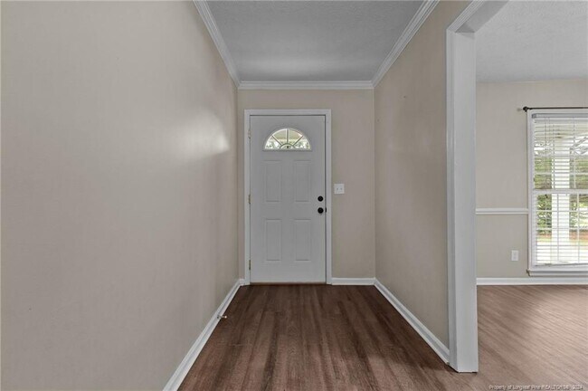 Building Photo - 810 Whispering Pines Rd