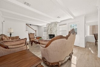 Building Photo - 3815 Fernglade Dr