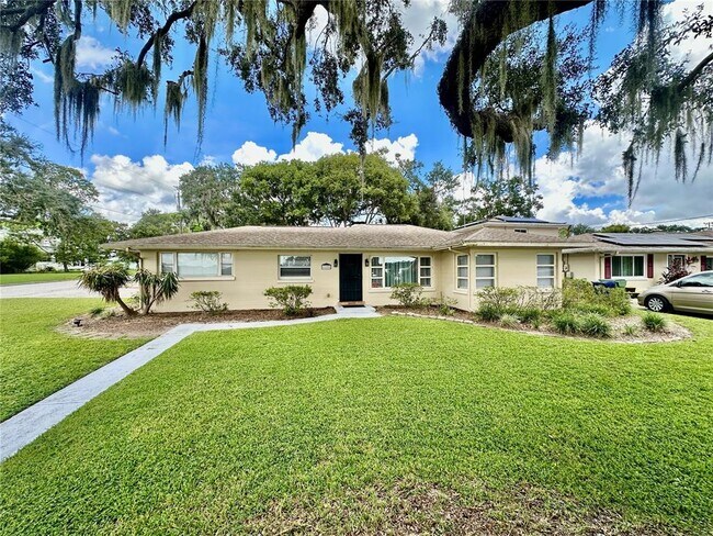 Building Photo - 1105 N Lake Otis Dr SE