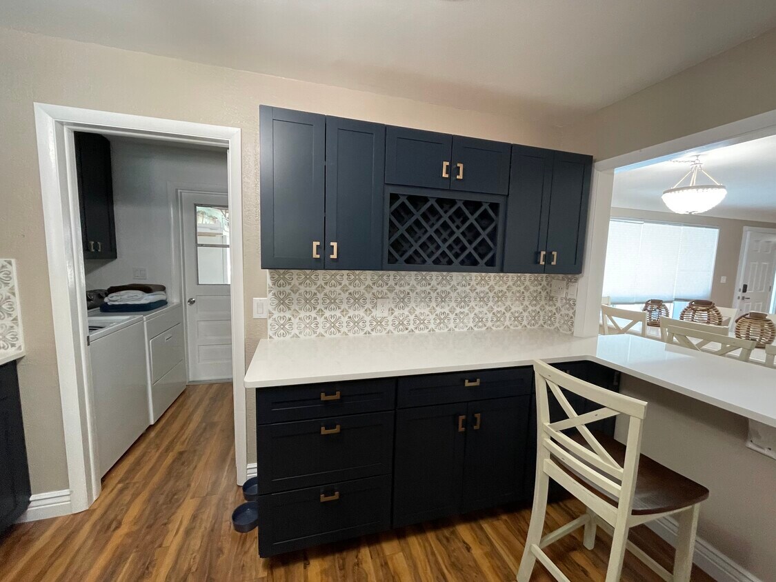 Foto principal - 2245 Abalone Ave