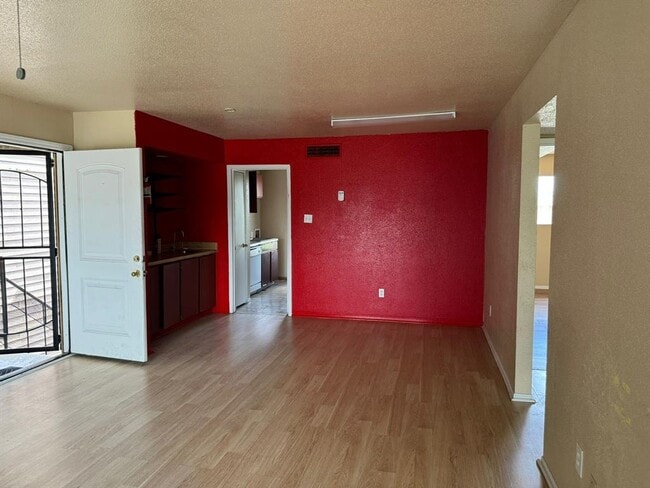 Building Photo - 8323 Wilcrest Dr
