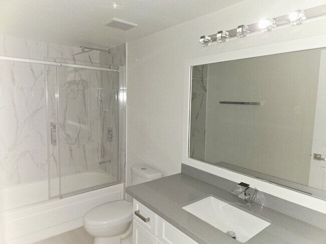 Foto del edificio - 5260 River Glen Dr