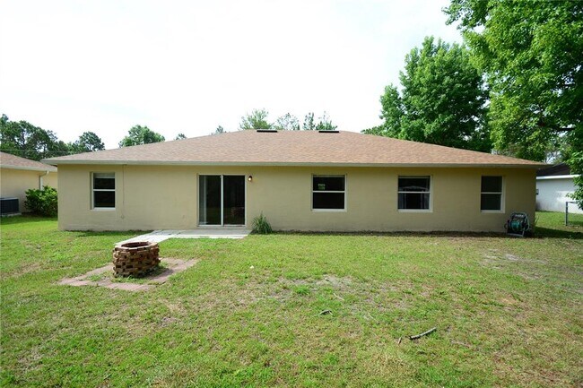 Building Photo - 51 Pine Haven Dr