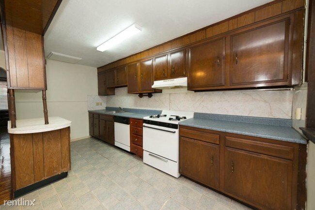 Building Photo - 225 Weymouth Rd