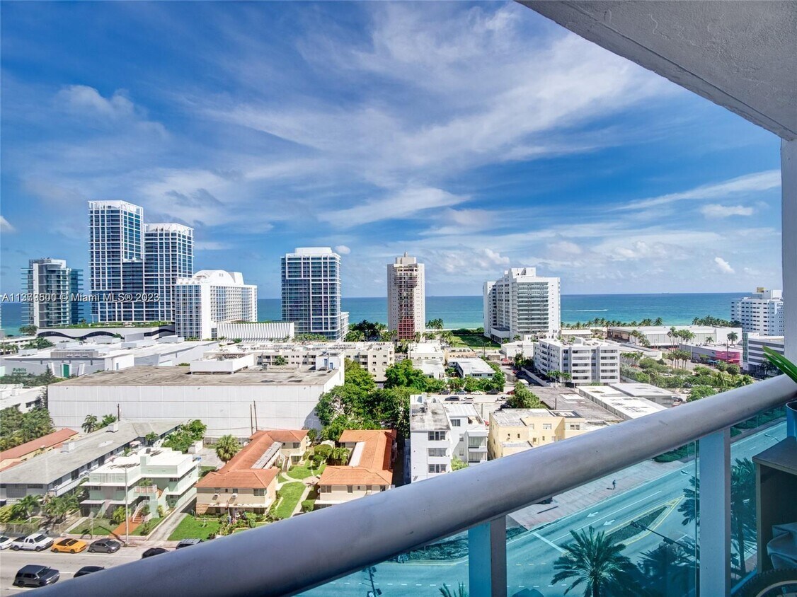 Primary Photo - 6770 Indian Creek Dr