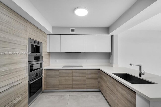 Photo - 300 Sunny Isles Blvd House