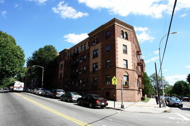 Foto del edificio - 4169 Parsons Blvd