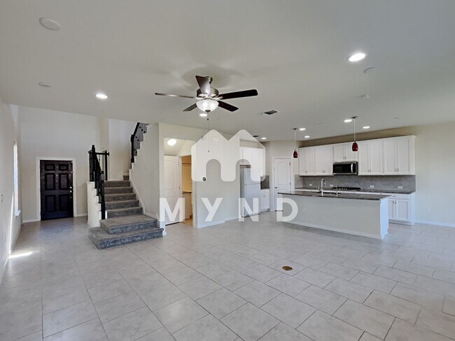 Building Photo - 13903 Hedera Dr
