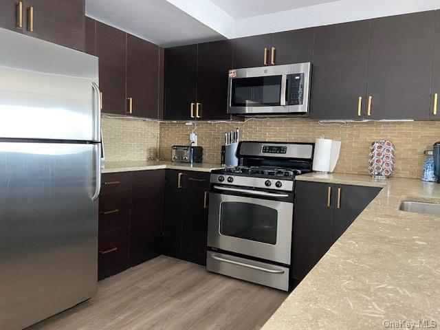 Foto del edificio - 1490 Outlook Ave