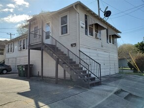 Building Photo - 1707 Sidney St
