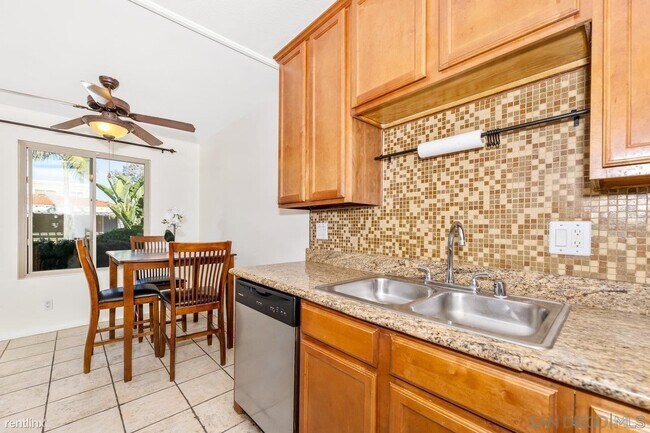 Foto del edificio - 2 br, 1.5 bath Condo - 1240 North Broadway...