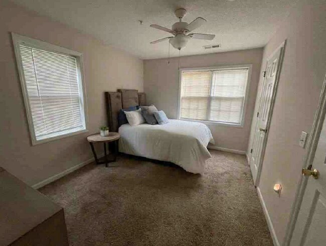 bedroom - 2002 Technology Woods Dr