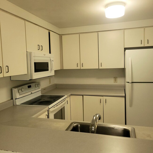 Foto del edificio - Nice 2 Bedroom Condo across from Kamaole I...