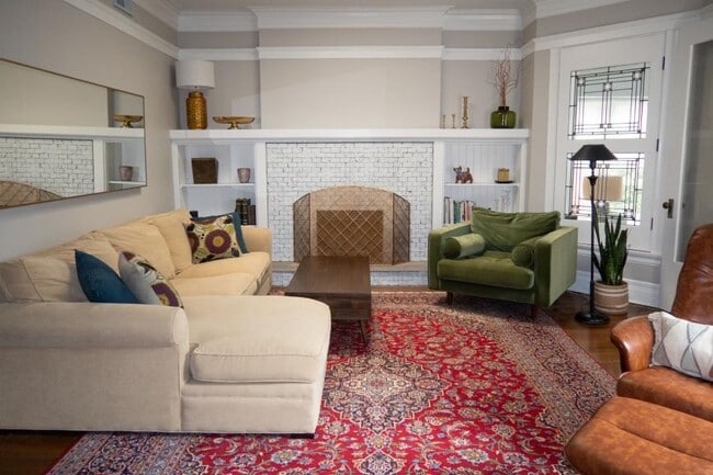 Photo - 2 bedroom in Chicago IL 60613 Apartment