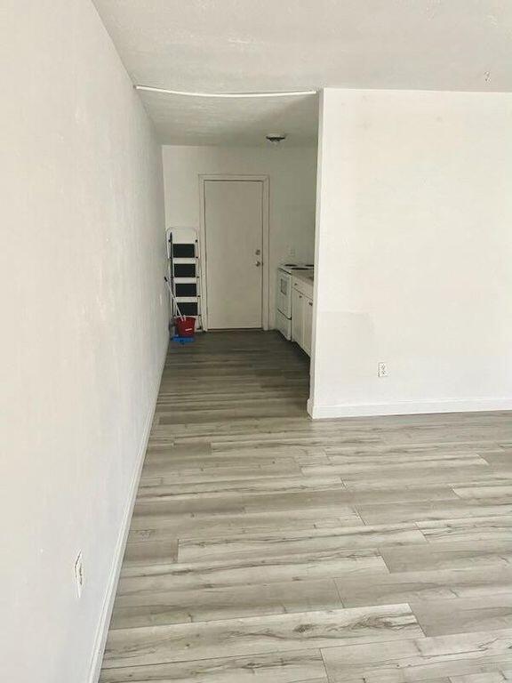 Foto del edificio - 2550 42nd St