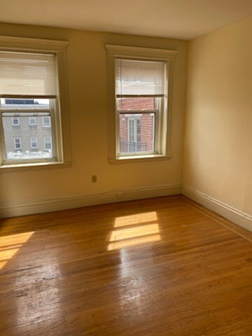 Building Photo - 36 Queensberry St