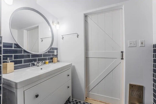 Photo du bâtiment - 7201 Rue Boyer