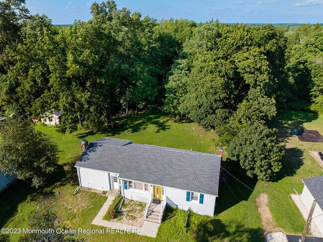 Foto del edificio - 146 Millhurst Rd