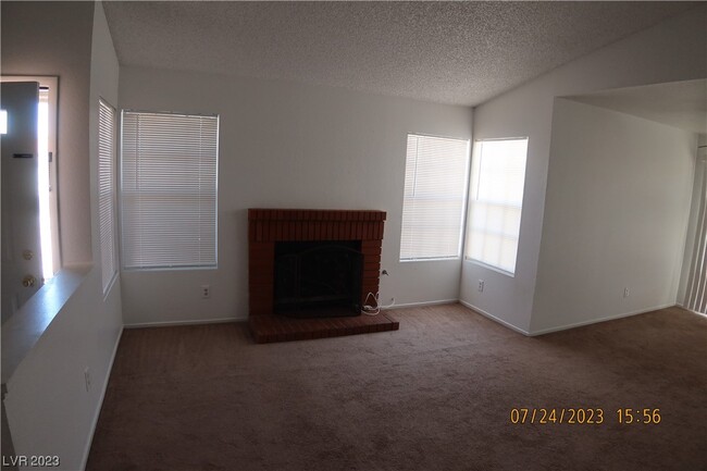 Building Photo - 671 Paulson Dr